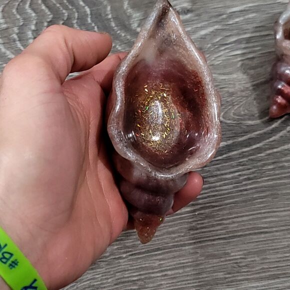 Set of 3 Resin Conch Shell Trinket Trays - Picture 9 of 16